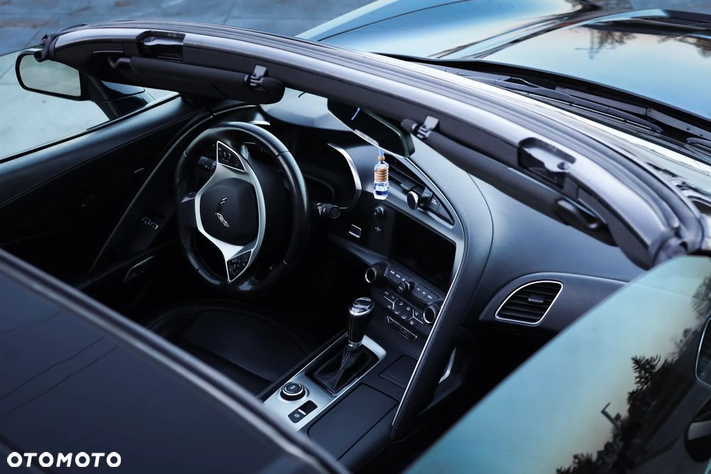 Chevrolet Corvette - 8