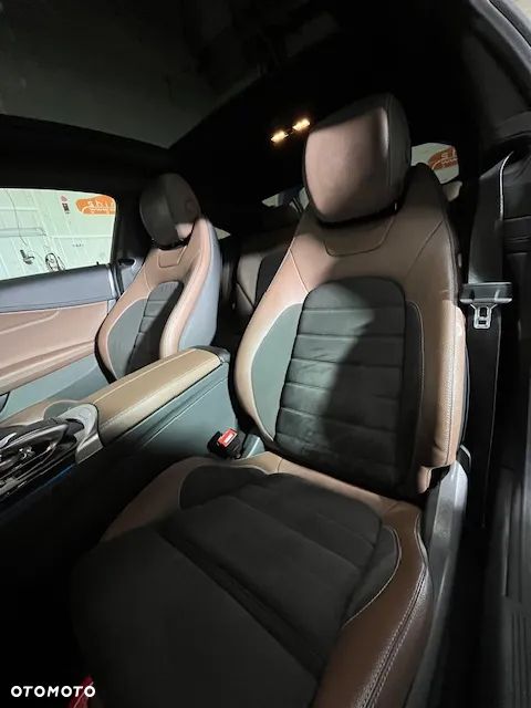 Mercedes-Benz Klasa C 300 9G-TRONIC - 11