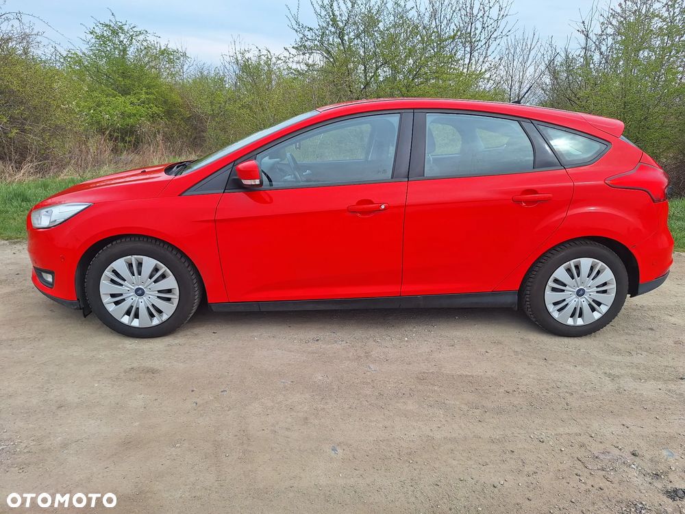 Ford Focus 1.5 EcoBoost Red Edition ASS - 2