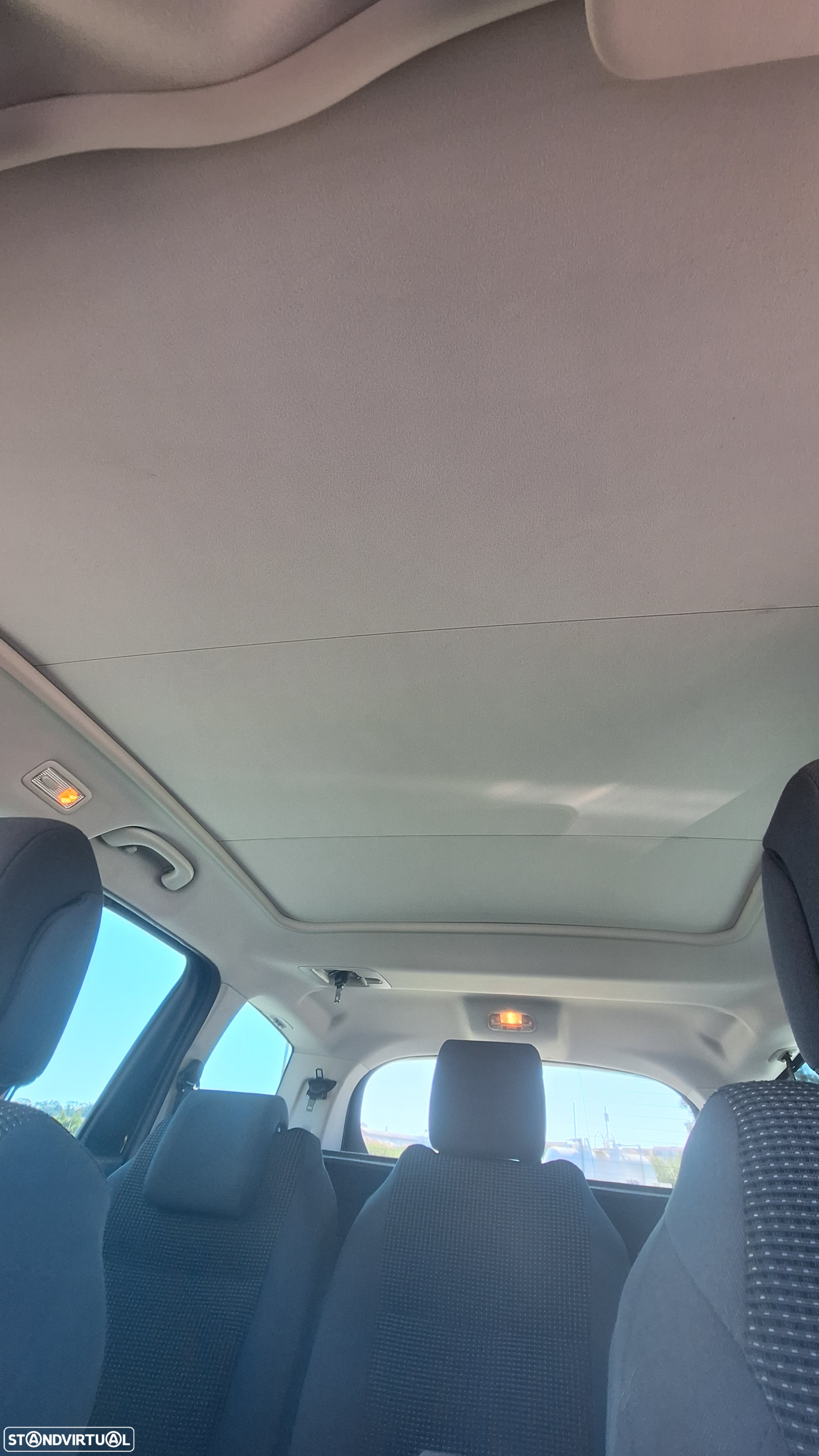 Peugeot 5008 1.6 HDi 7L Allure - 14