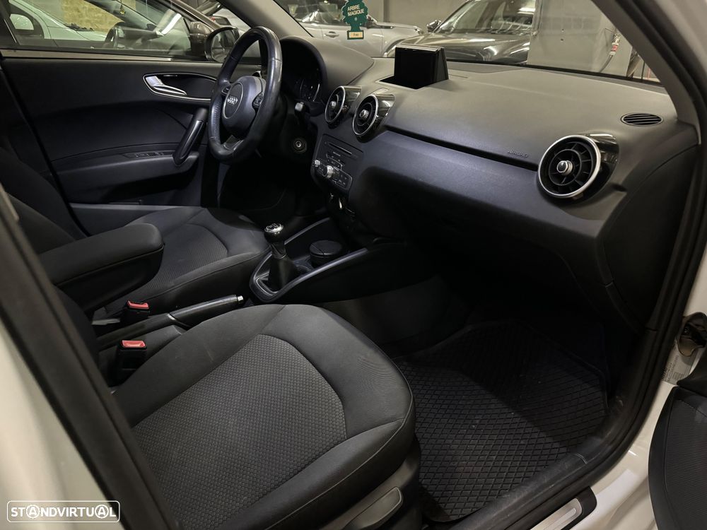 Audi A1 Allstreet 1.4 TDI Sport - 8