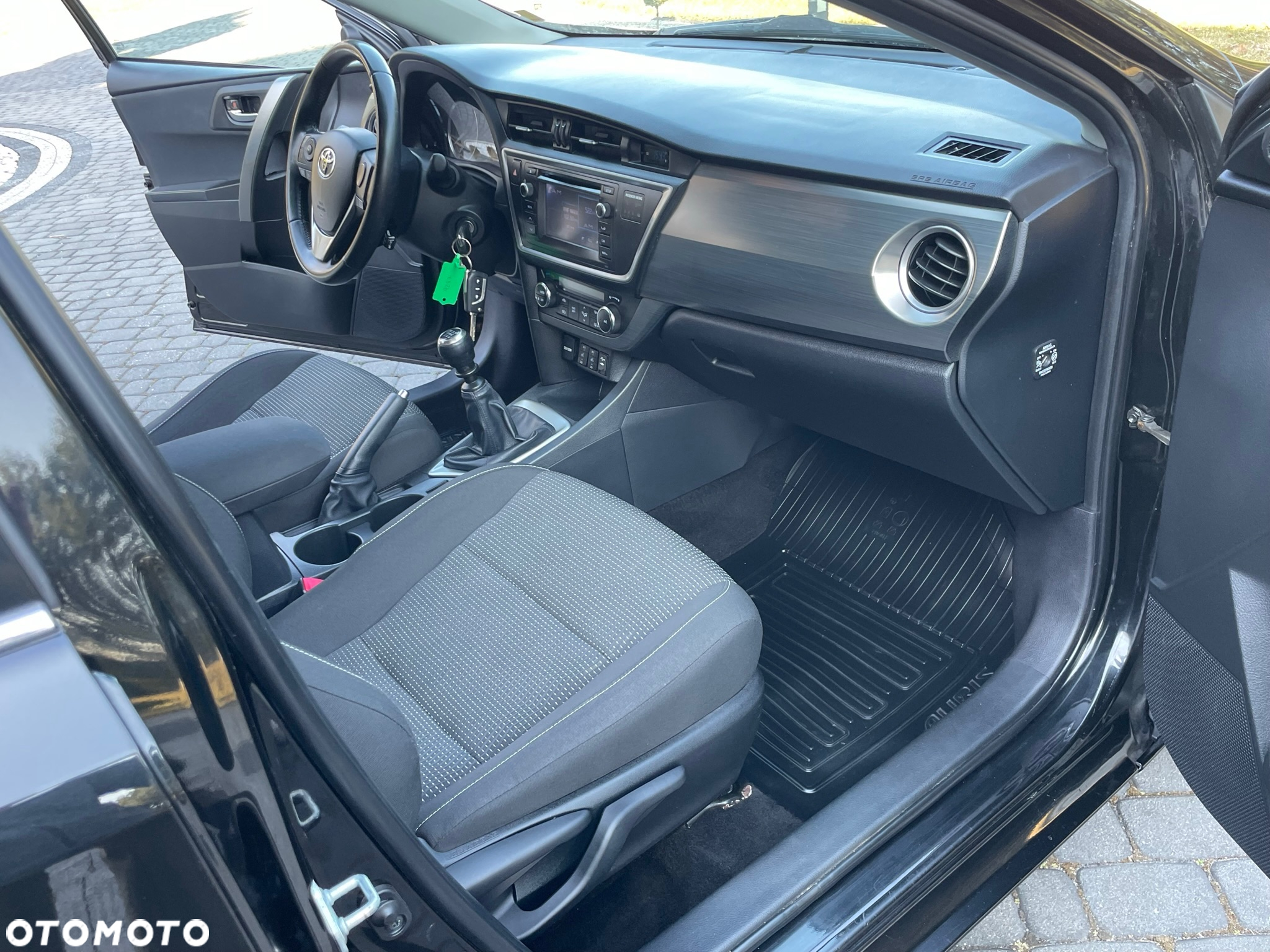 Toyota Auris 1.6 Premium - 36