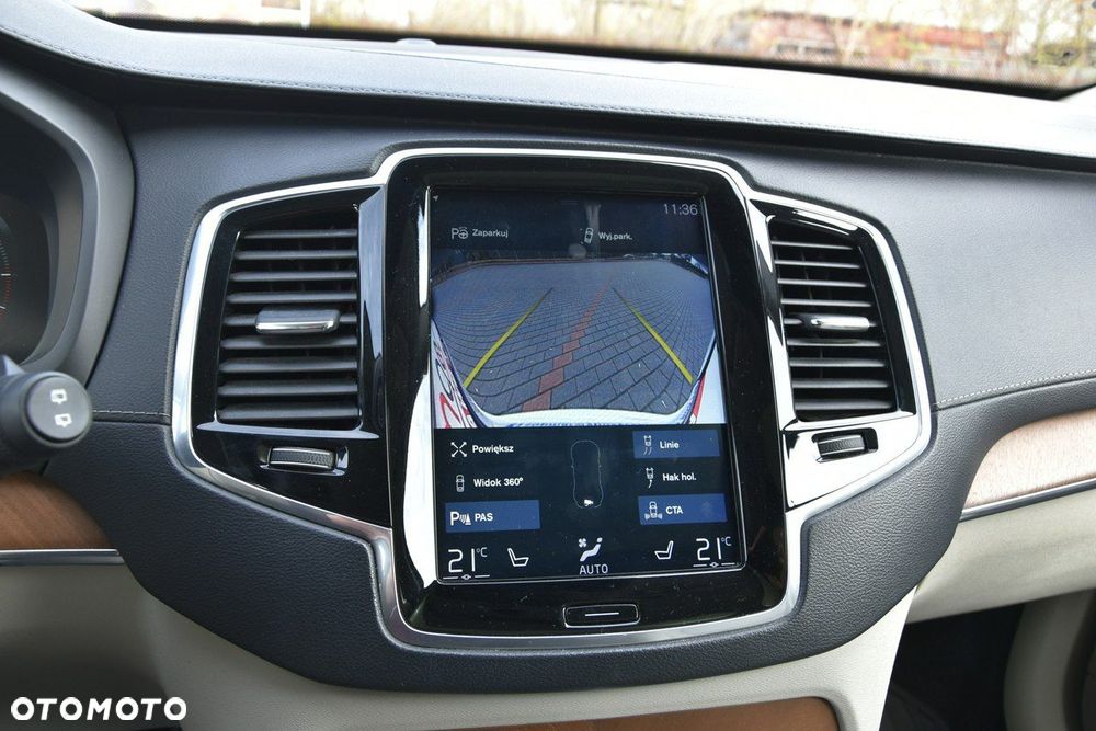 Volvo XC 90 - 13