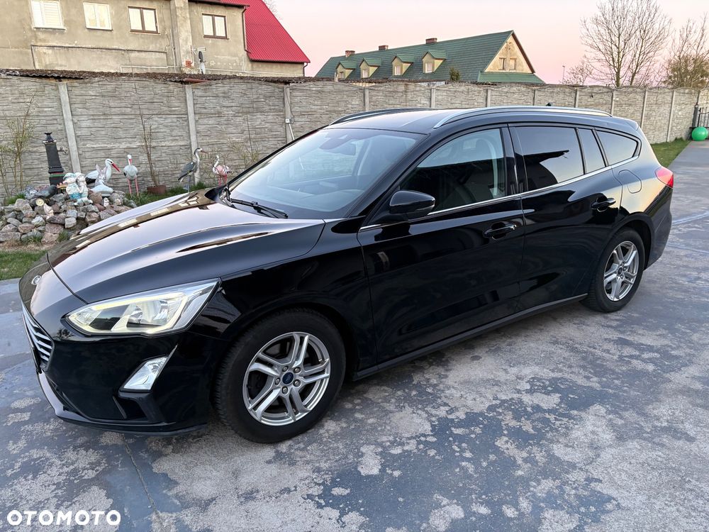 Ford Focus 1.0 EcoBoost Titanium X - 3