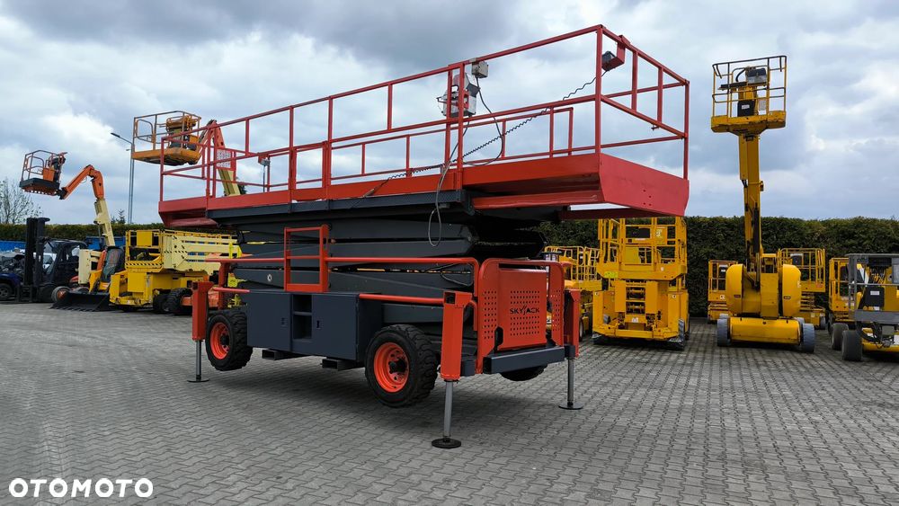 Skyjack SJ 9250 - 15