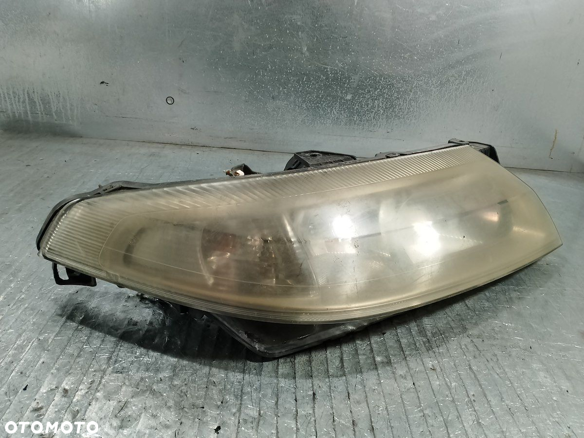 LAMPA PRZÓD PRAWA XENON RENAULT LAGUNA II 8200163324 89006907 - 9