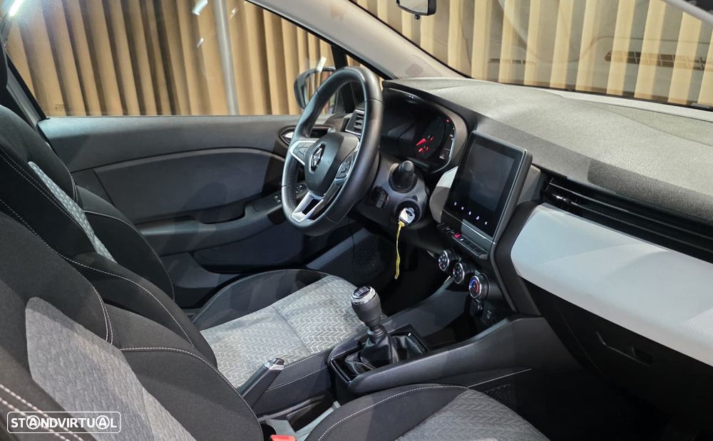 Renault Clio 1.0 TCe Limited Bi-Fuel - 28