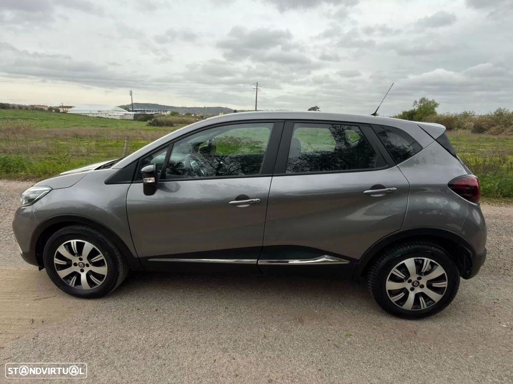 Renault Captur 1.5 dCi EDC - 4