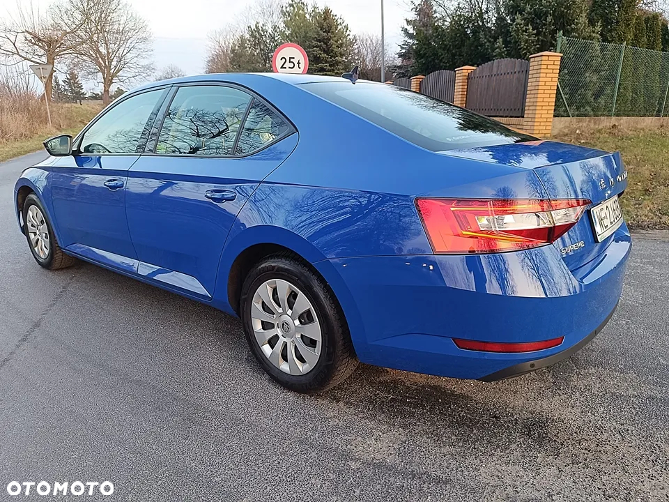 Skoda Superb 2.0 TDI Ambition - 18