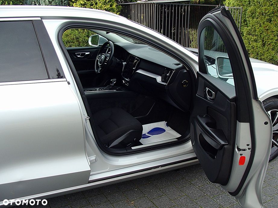 Volvo V60 D3 SCR Momentum - 13