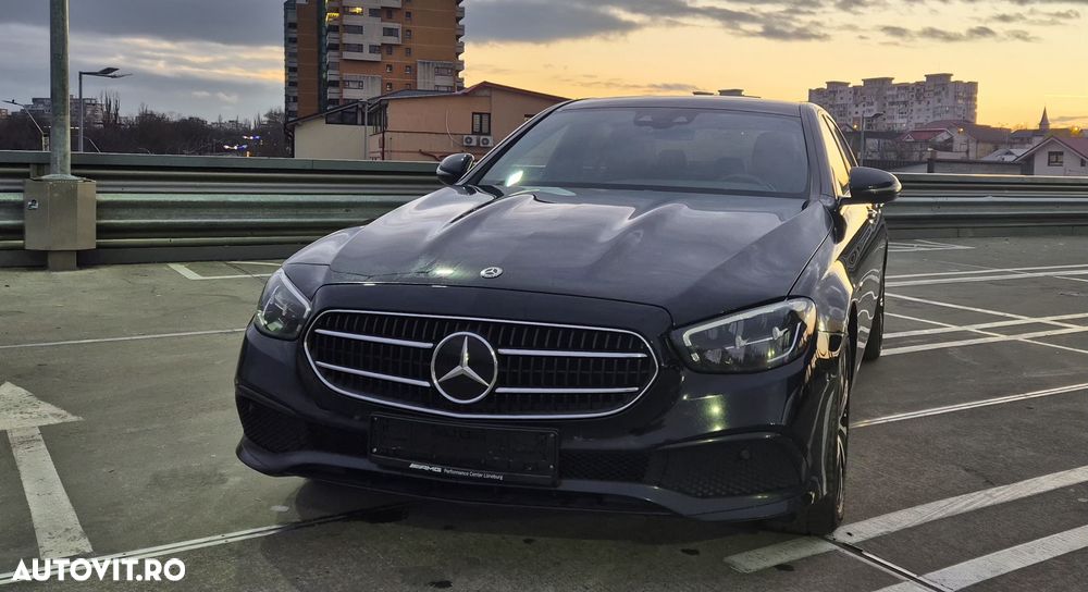 Mercedes-Benz E 300 de Aut. - 16