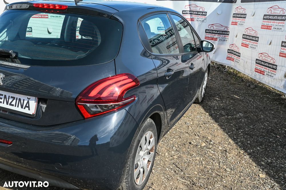 Peugeot 208 82 PureTech Style - 10