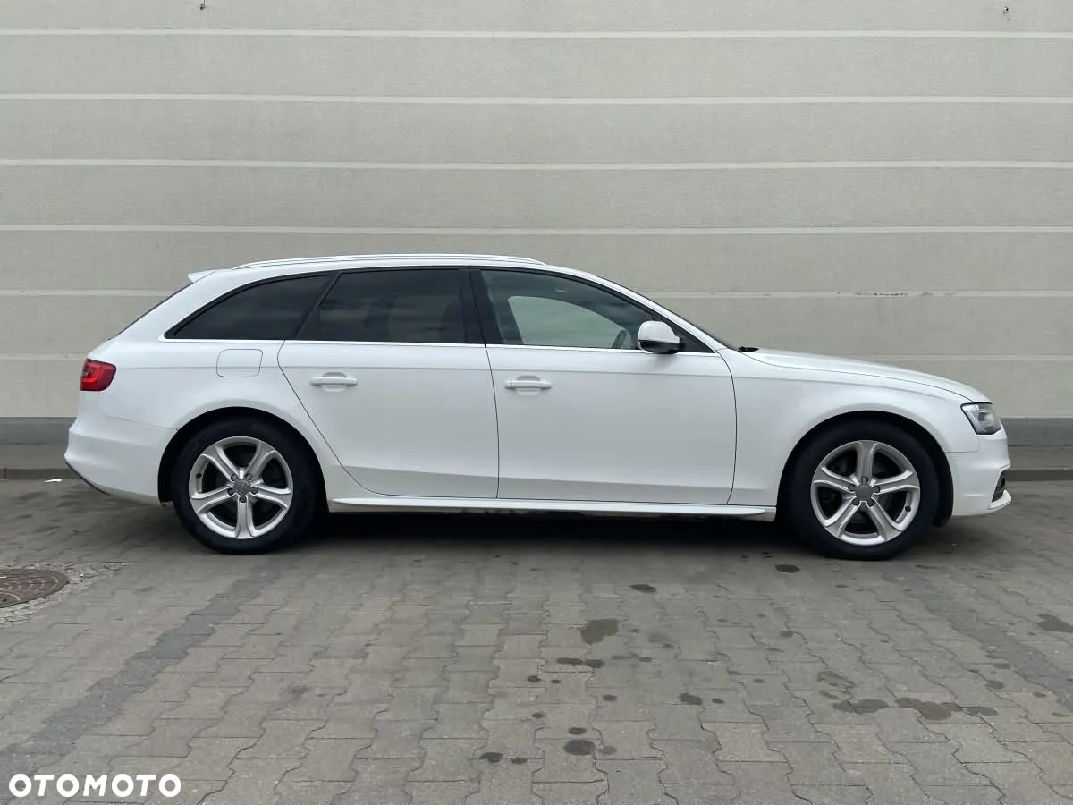 Audi A4 Avant 2.0 TDI DPF quattro S tronic S line Sportpaket - 3