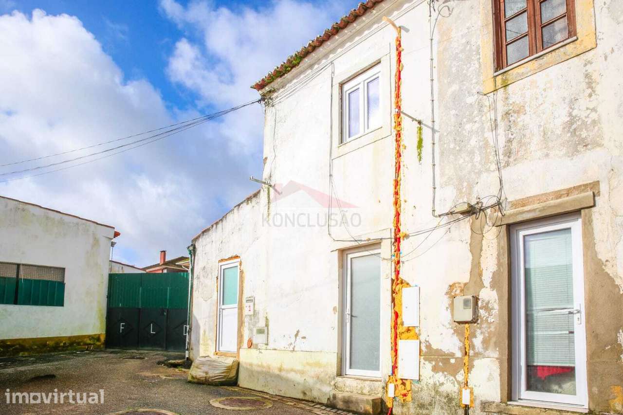 Moradia T1 em remodelação total - Labrugeira, Concelho de Alenquer - Grande imagem: 2/21