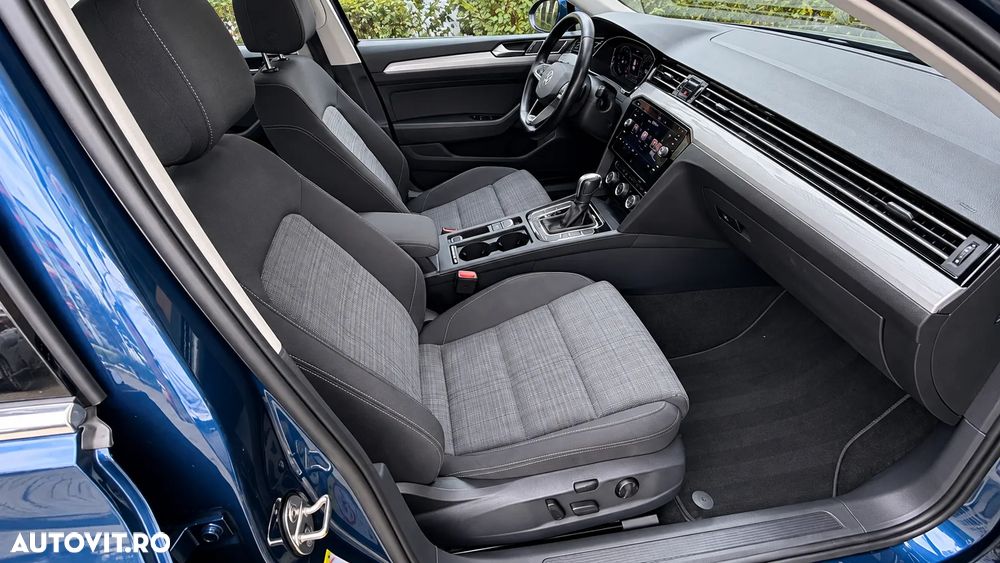 Volkswagen Passat 2.0 TDI DSG Comfortline - 19