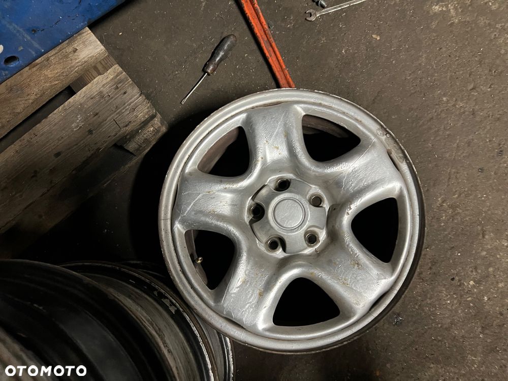 Felgi stalowe Toyota rav4 16 cali komplet - 2