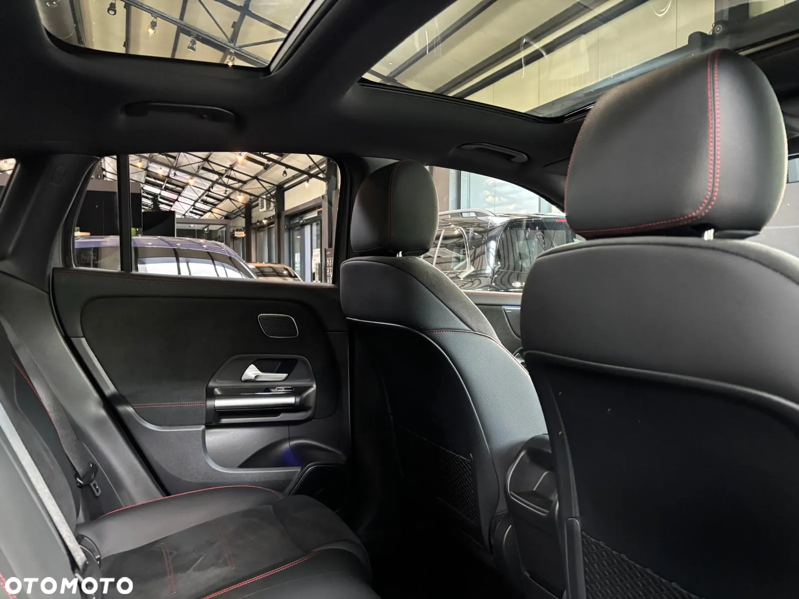 Mercedes-Benz GLA 200 d 4-Matic AMG Line 8G-DCT - 11