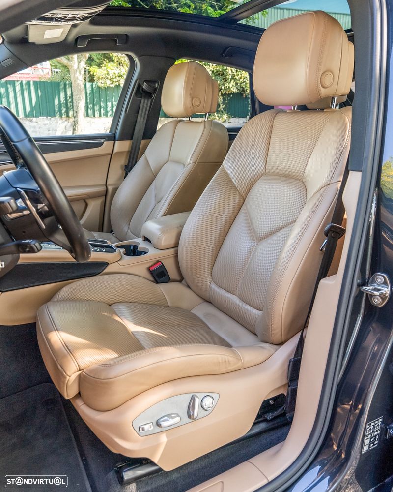 Porsche Macan - 14