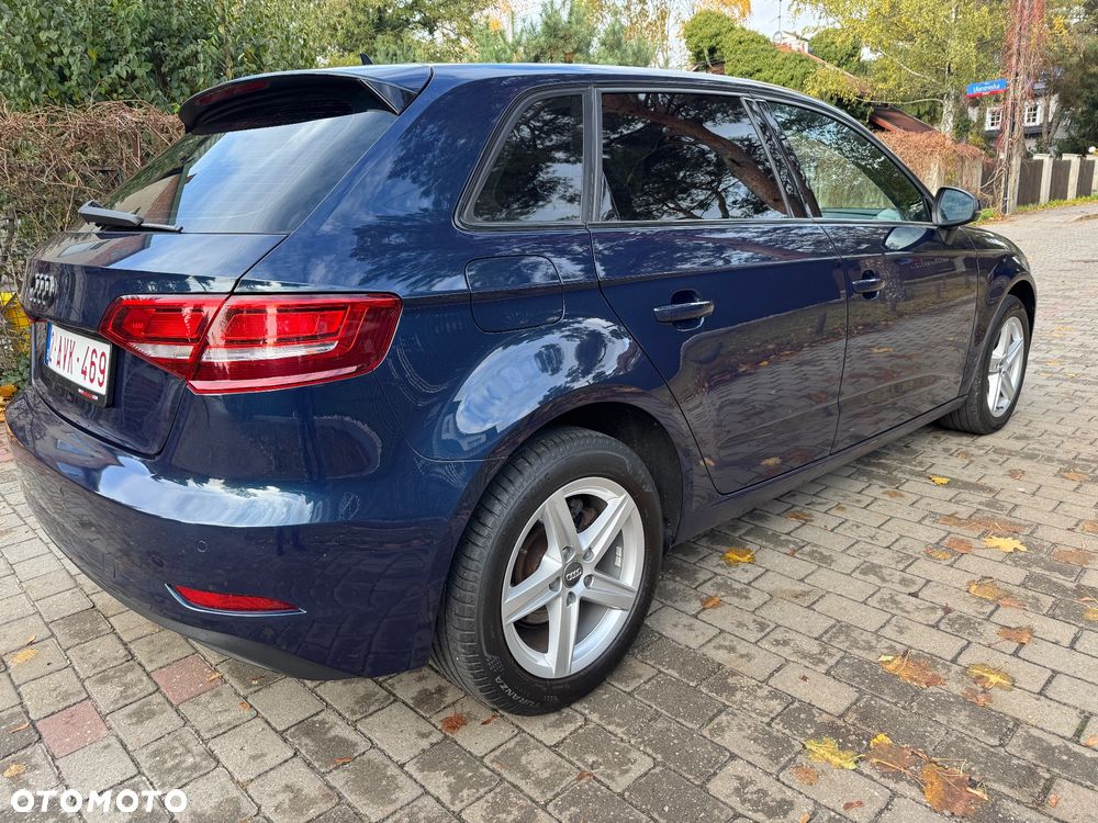 Audi A3 Sportback 1.6 TDI S tronic - 8