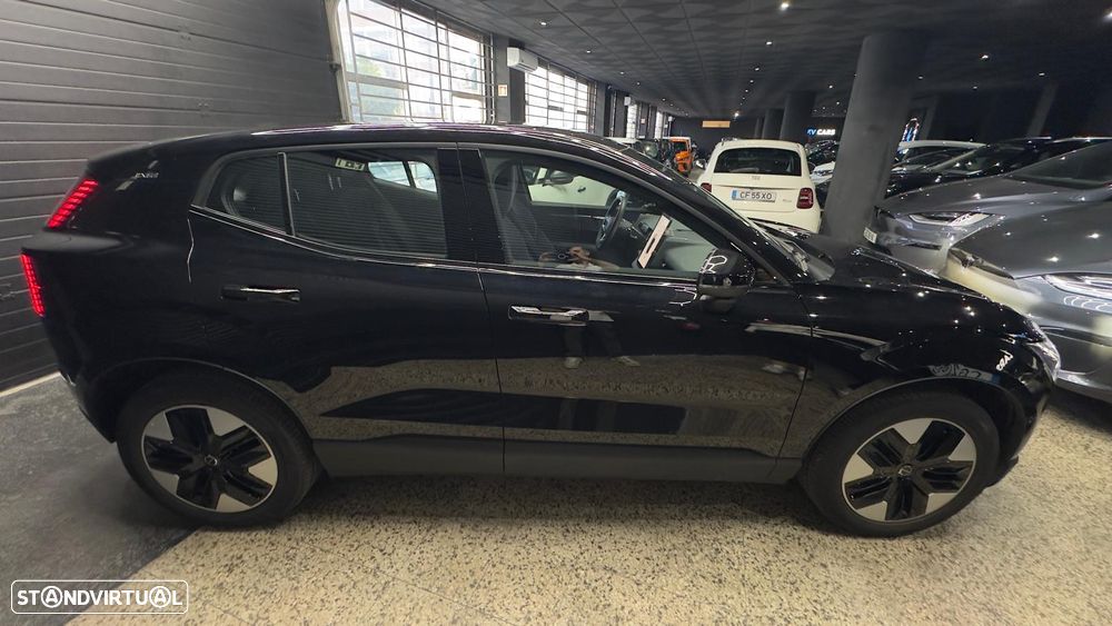 Volvo EX30 Single Motor Extended Range RWD Core - 3