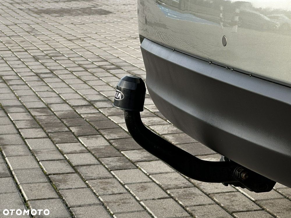 Kia Carens 1.7 CRDi XL 7os 7DCT - 38