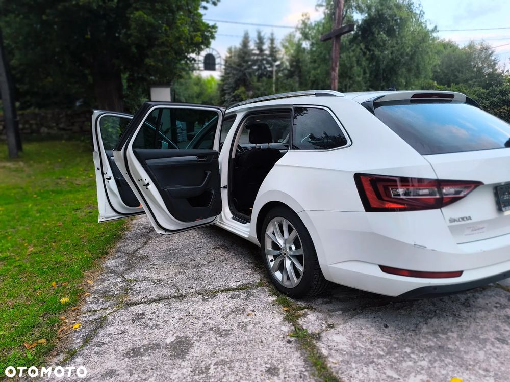 Skoda Superb 2.0 TDI L&K - 30
