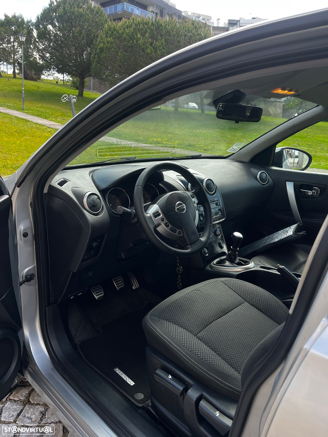 Nissan Qashqai 1.5 dCi Tekna Premium 18 - 16