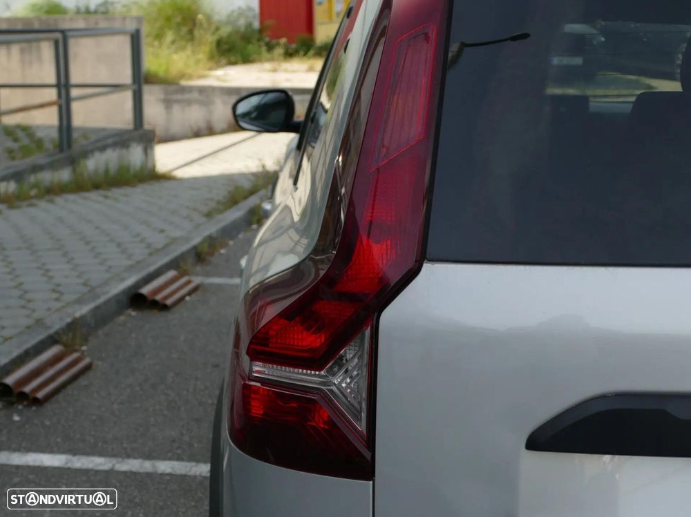 Dacia Jogger 1.0 ECO-G Expression 7L Bi-Fuel - 13