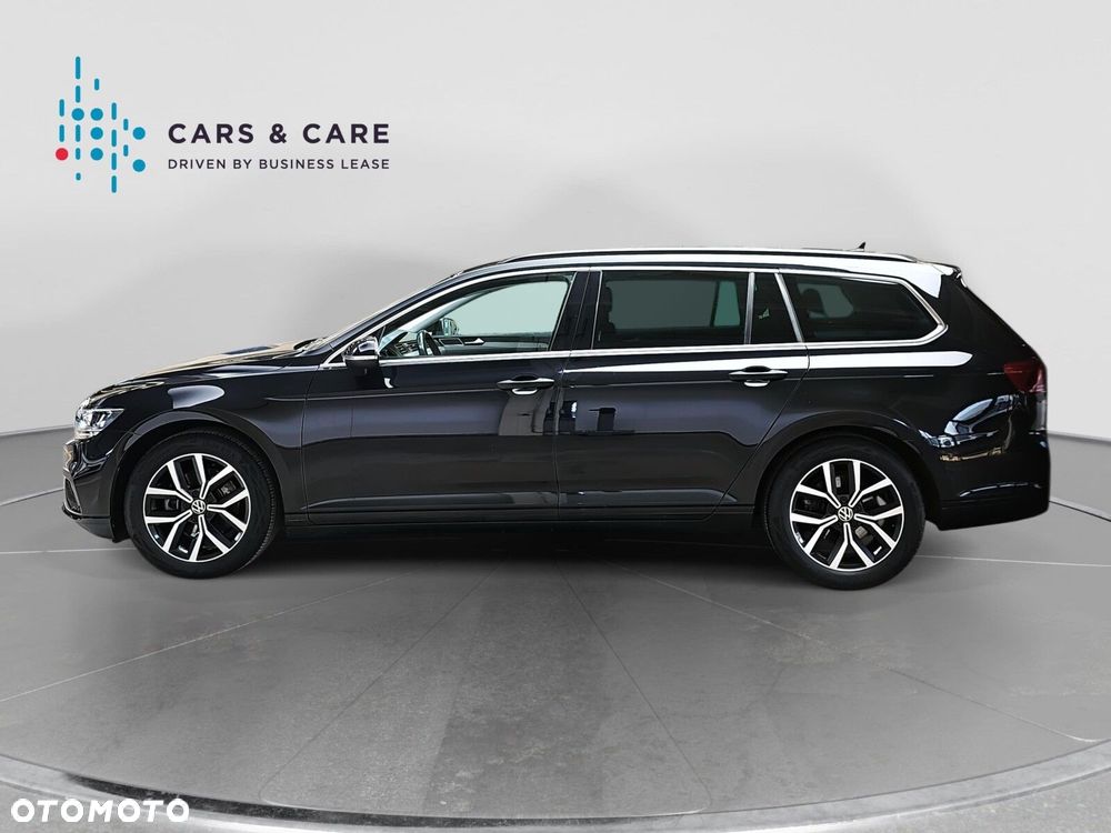 Volkswagen Passat 2022 photo 5