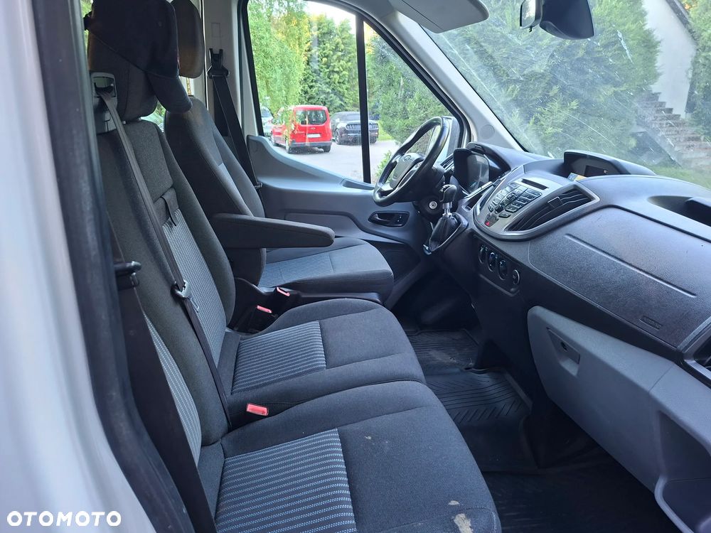 Ford Transit - 13