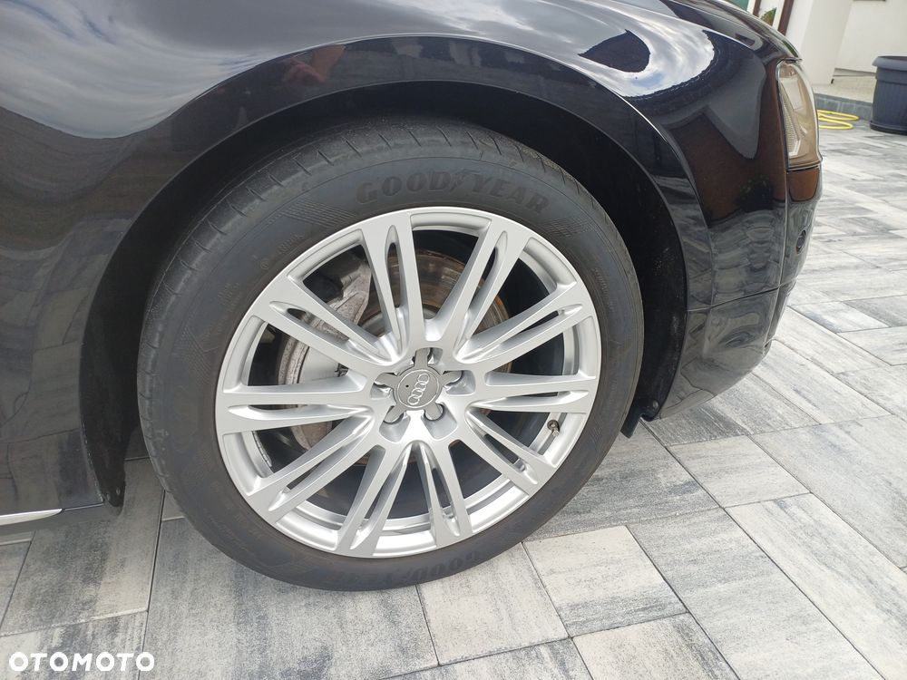 Audi A8 - 21