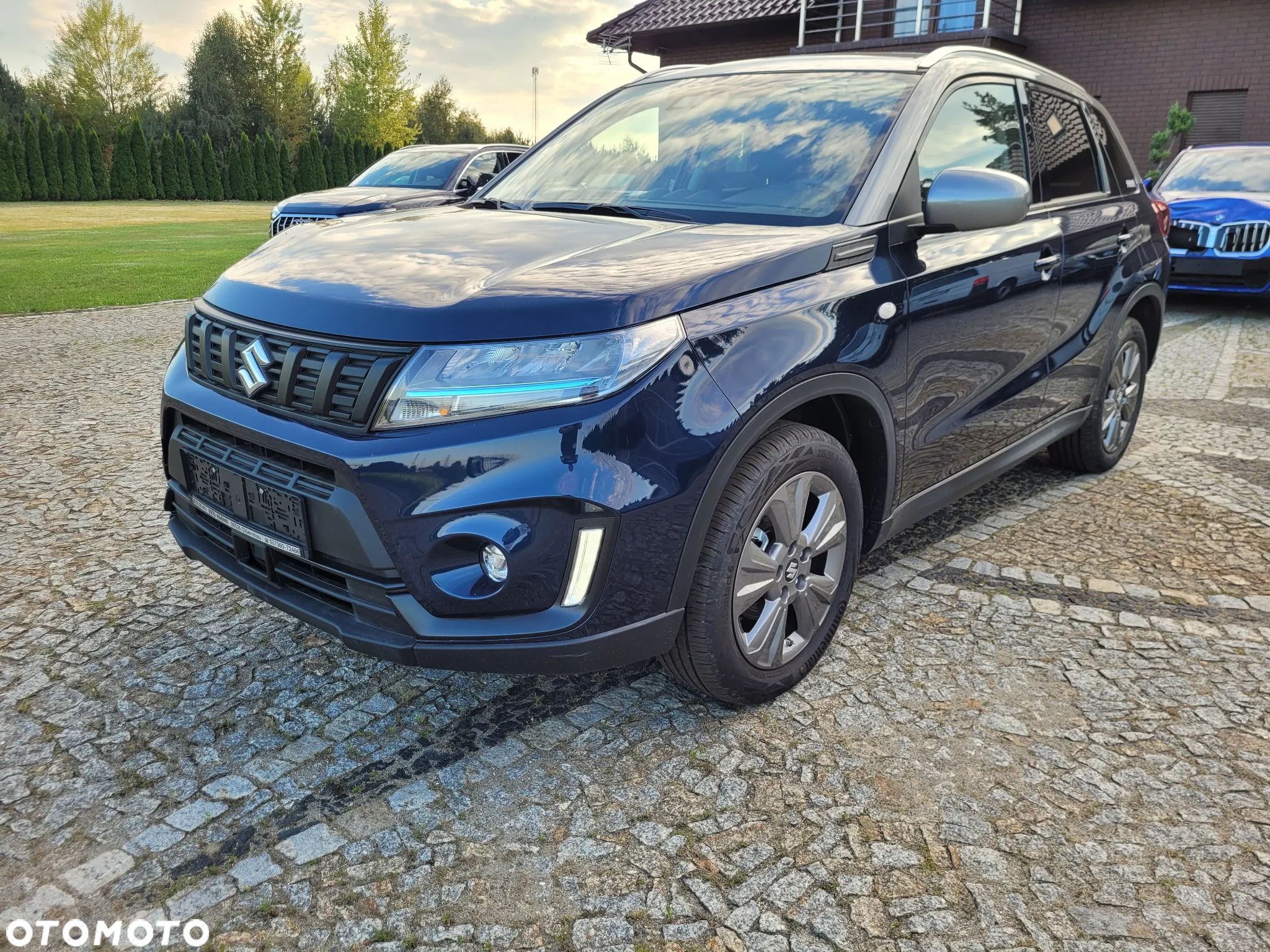 Suzuki Vitara 1.5 Dualjet Hybrid Allgrip AGS Comfort "SHINKAI" - 1