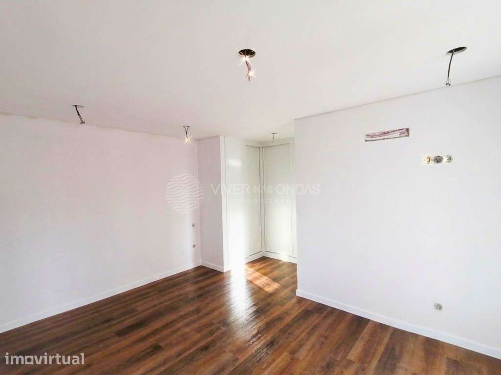 OFERTA ESCRITURA | Moradia T3 Térrea | Piscina | Fernão Ferro - Grande imagem: 4/21