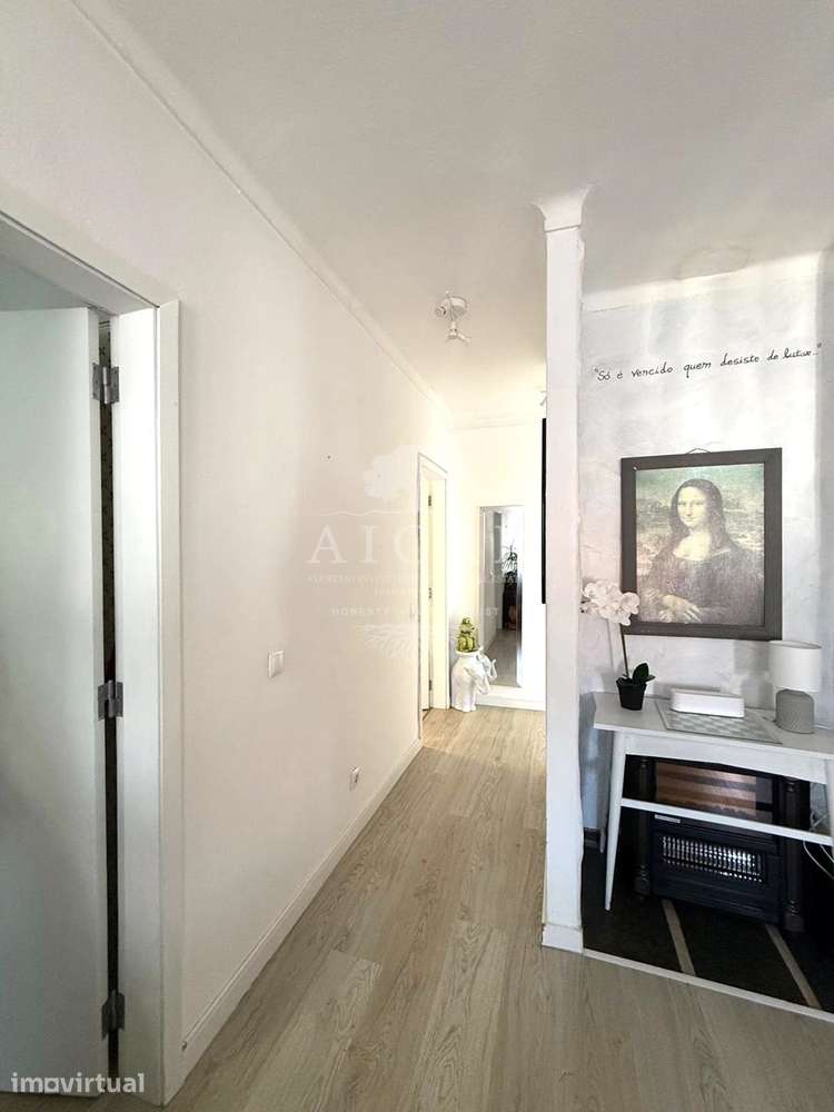 Apartamento T2 com Excelente Luminosidade em Bairro Privilegiado de Év - Grande imagem: 3/15