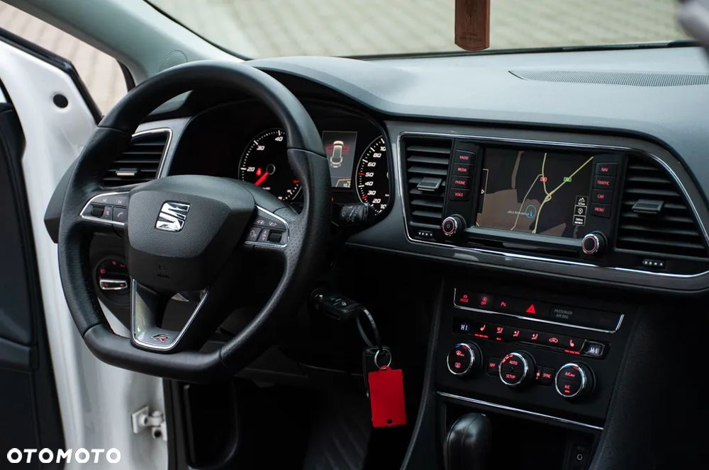 Seat Leon 2.0 TDI DPF Start&Stop DSG FR - 26