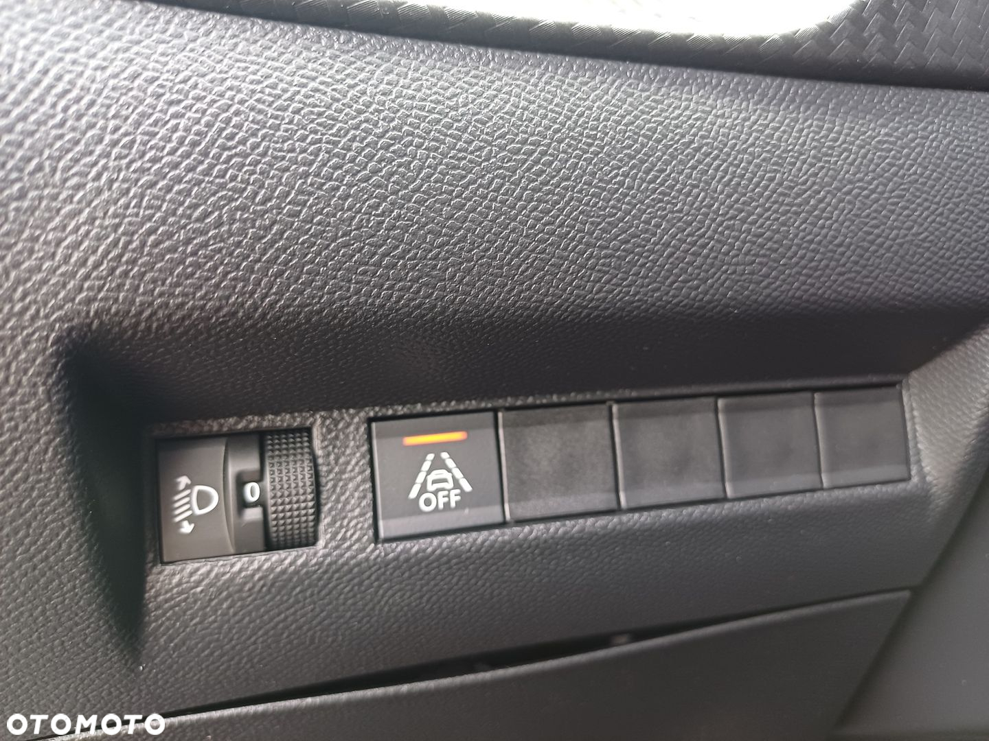 Peugeot 2008 1.2 PureTech Allure Pack S&S EAT8 - 25