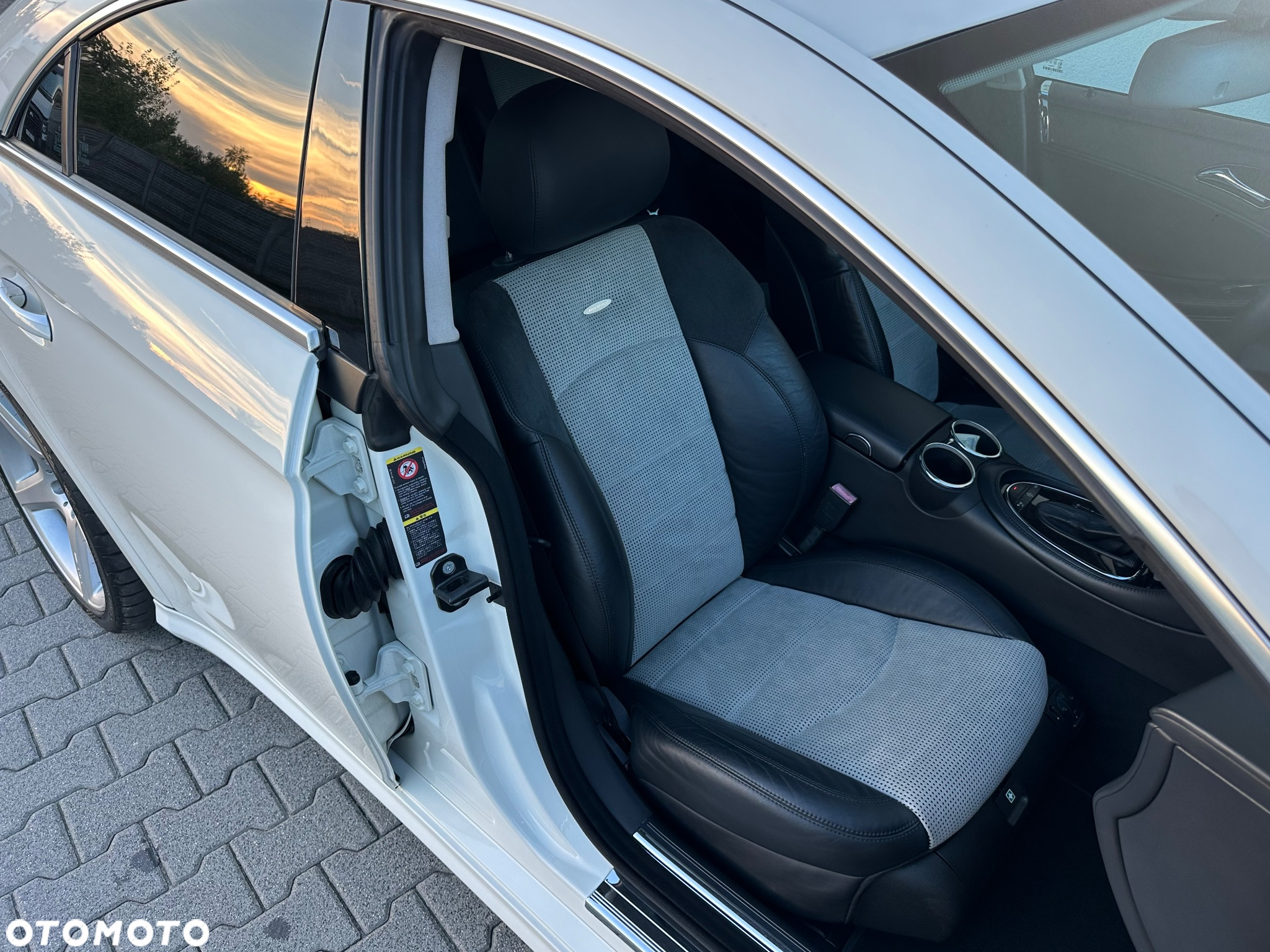 Mercedes-Benz CLS 63 AMG 7G-TRONIC - 25