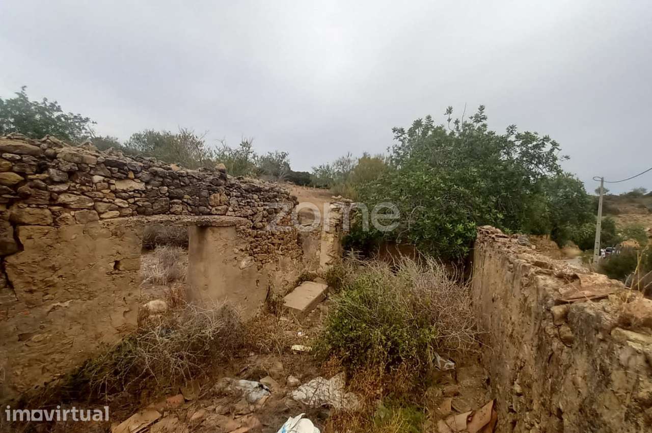 Casinha/ruína T3 para recuperar, terreno, Estói, Faro, Algarve, PT - Grande imagem: 4/32