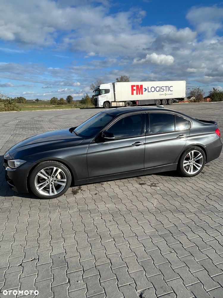 BMW Seria 3 335i - 4