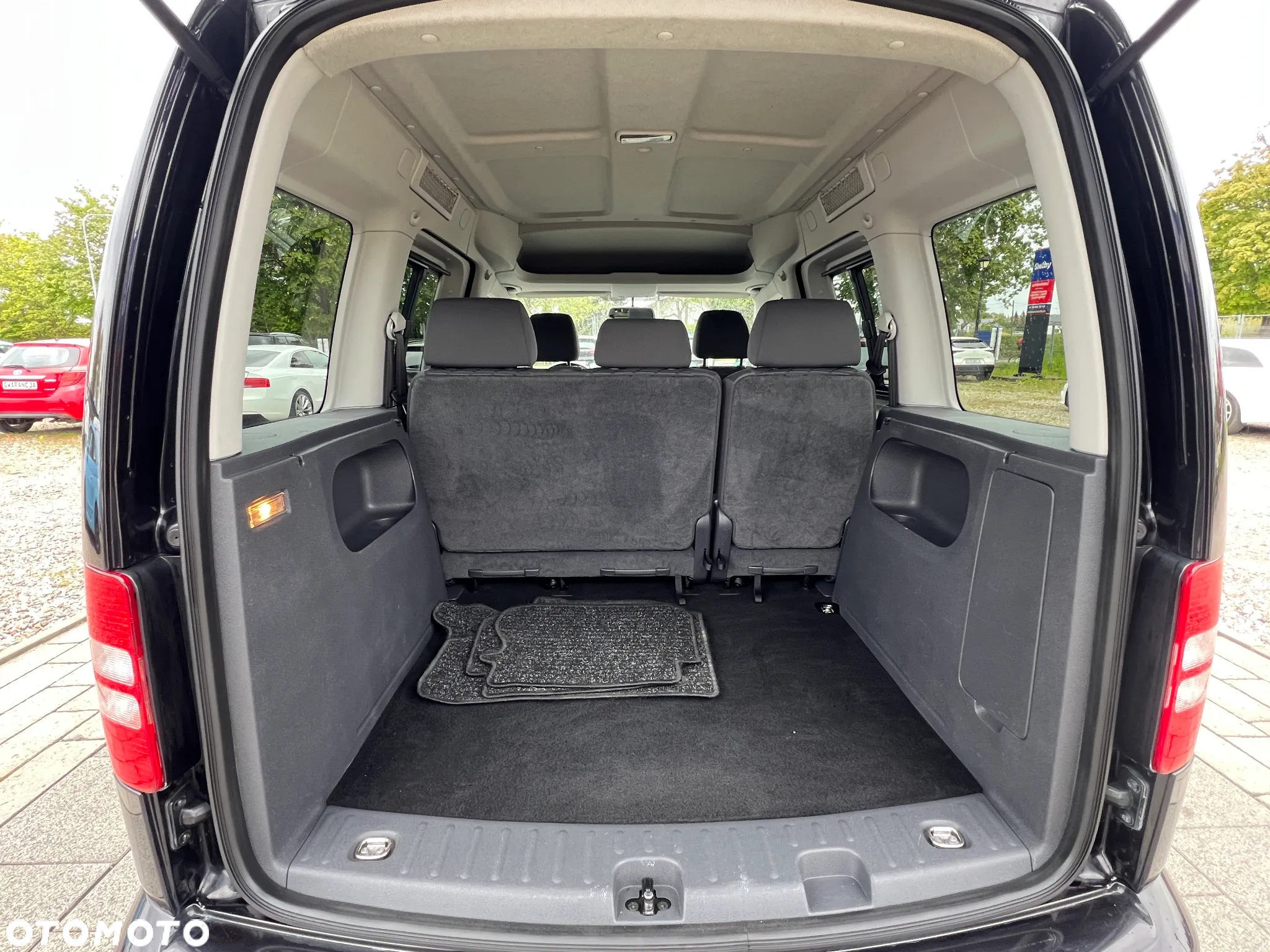 Volkswagen Caddy 1.6 TDI Comfortline BMT - 25
