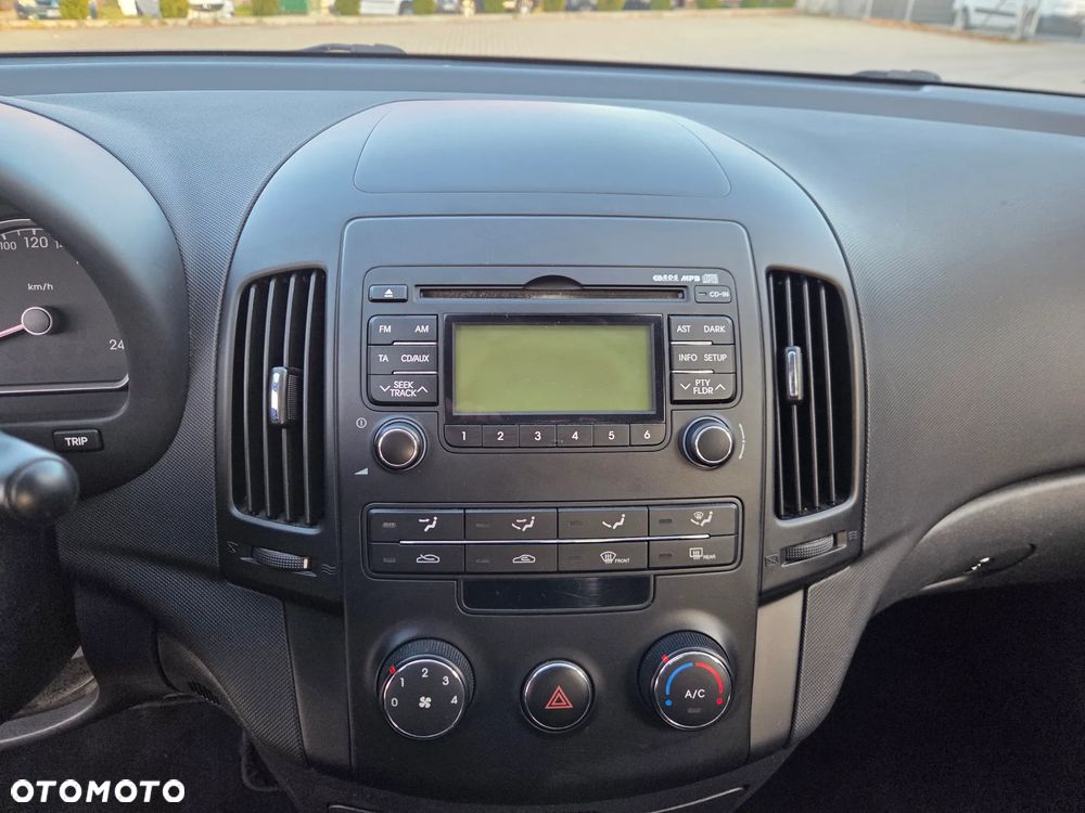 Hyundai i30 ver-1-4-edition-plus - 12