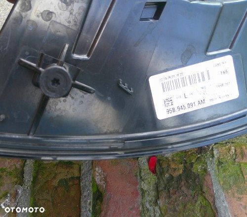 PORSCHE MACAN GTS 95B LIFT LAMPA LEWA TYLNA ORYGINAŁ 95B945091AM - 8