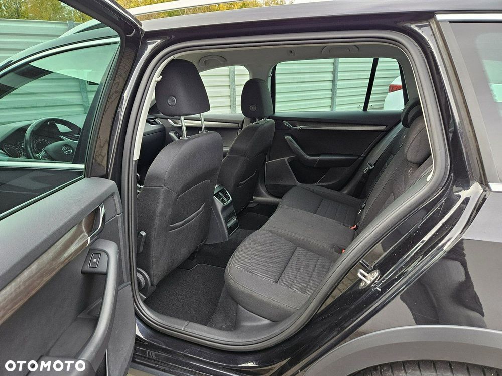 Skoda Octavia - 25