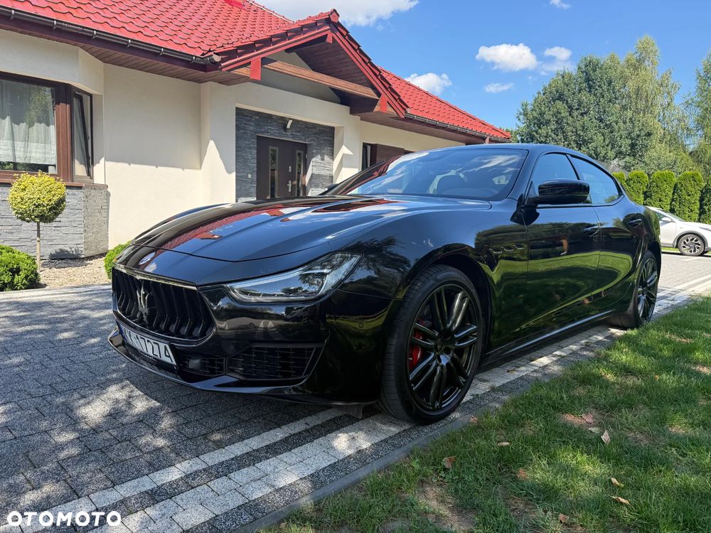 Maserati Ghibli GranSport - 13