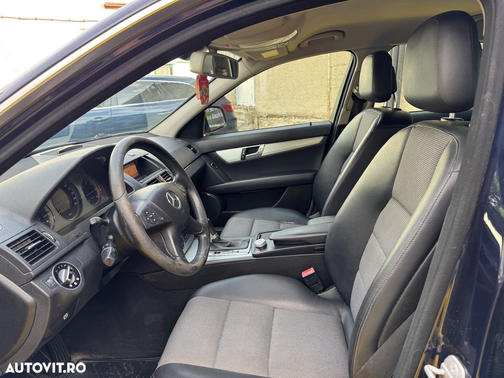 Mercedes-Benz C - 15
