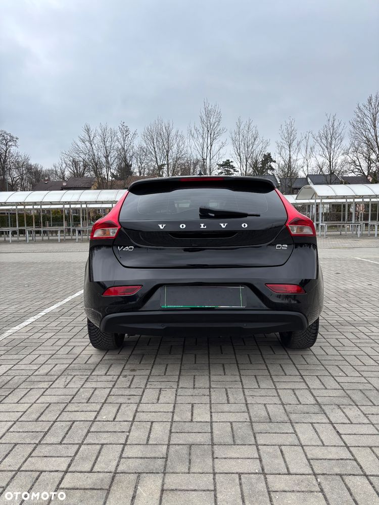 Volvo V40 D2 Momentum - 4