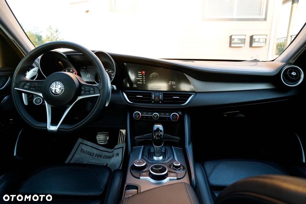 Alfa Romeo Giulia - 18
