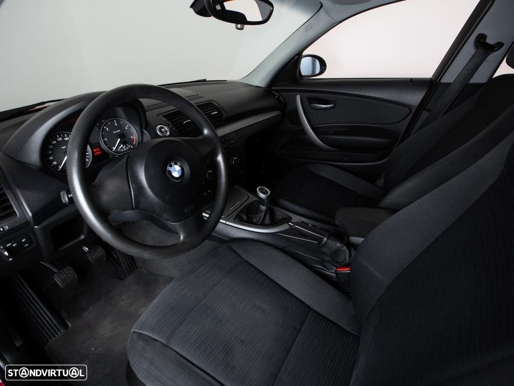 BMW 120 - 6