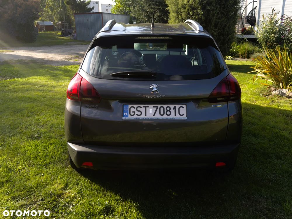 Peugeot 2008 1.2 Pure Tech Style - 32