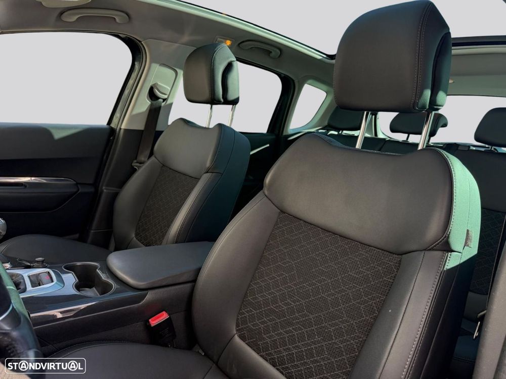 Peugeot 3008 - 13
